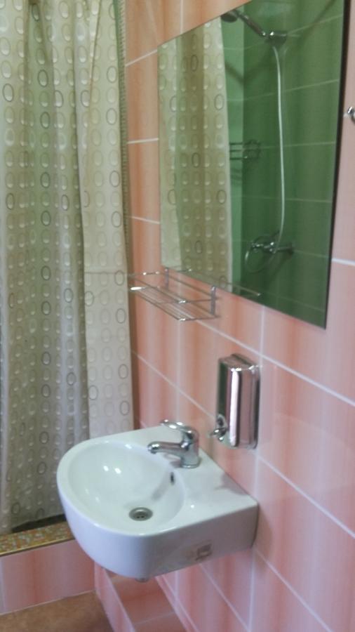 Hostel Stozhary Ternopil Eksteriør bilde